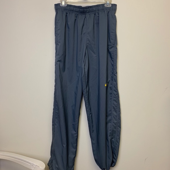Nike Other - Nike Livestrong dri-fit workout pants Size L